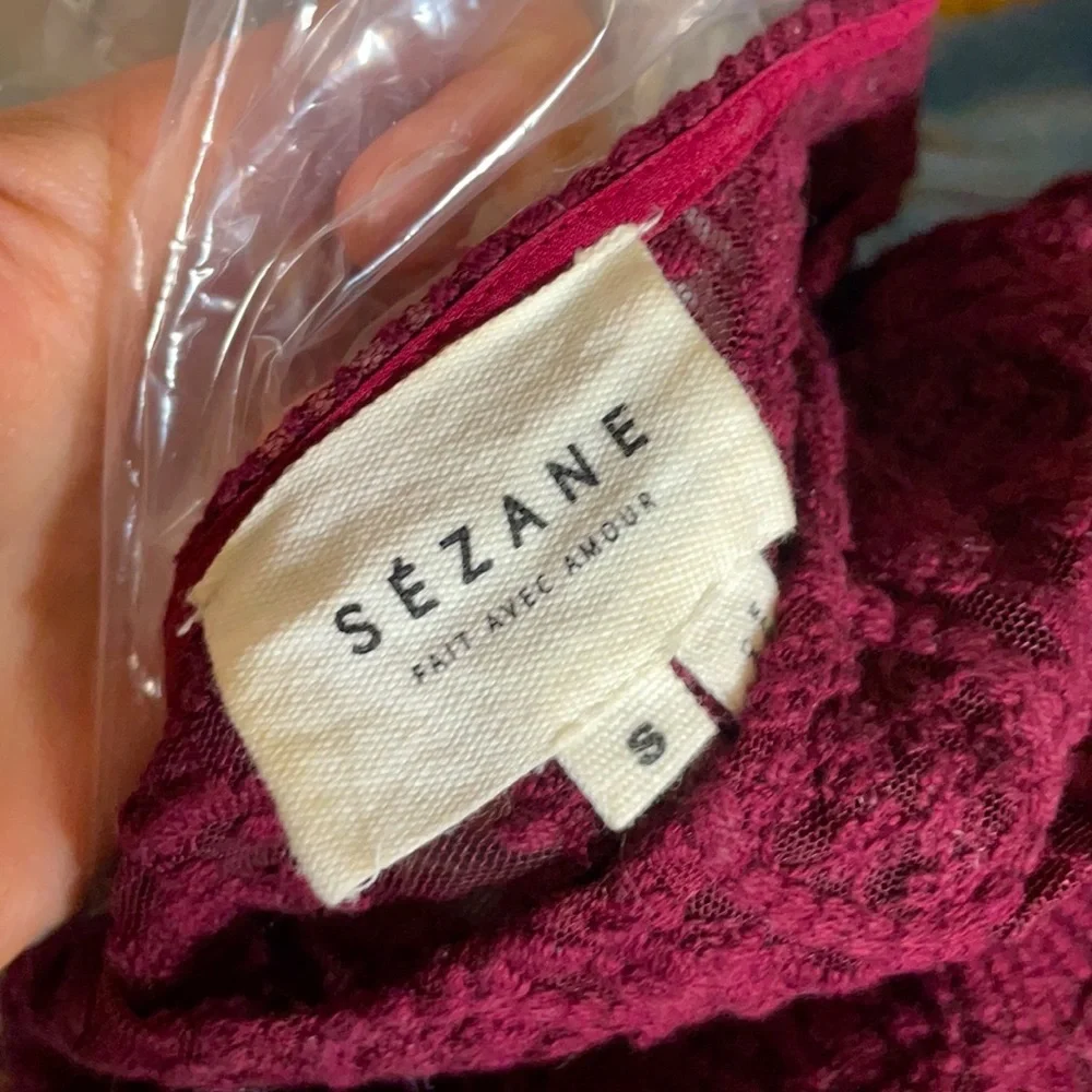 Sezane French burgundy wool sweater with lace neck detail - Picture 3 of 7